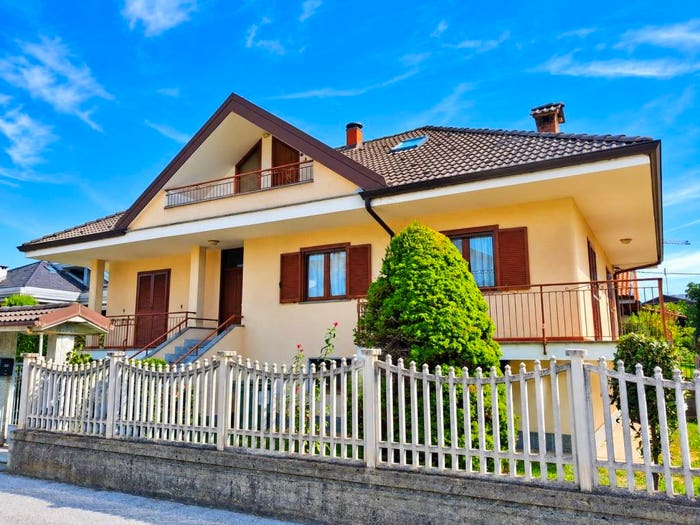 Casa con 5 locali in vendita in Via Regina delle Alpi, Centro, Borgo San Dalmazzo