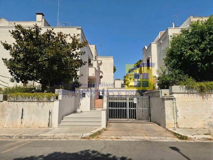 Appartamento quadrilocale in vendita in Via Ruggero Flores, Casale Materdomini, Brindisi