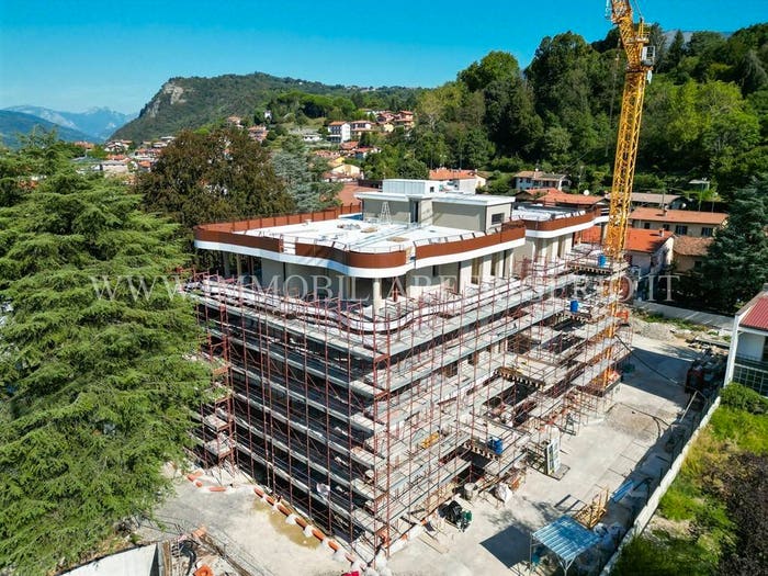 Appartamento trilocale in vendita in Via Mazzini, Centro, Cisano Bergamasco