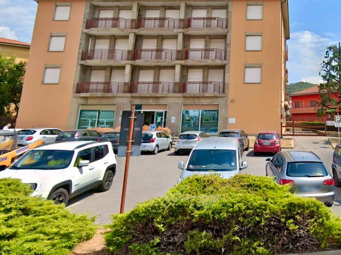 Casa con 6 locali in vendita in Via Camillo Benso di Cavour, Albano Sant'Alessandro