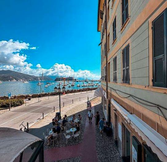 Appartamento con 5 locali in vendita in Via Della Libertà, Centro, Santa Margherita Ligure