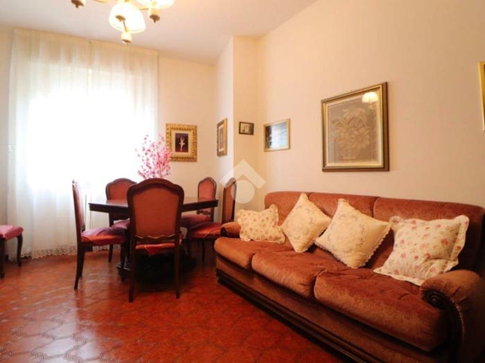 Appartamento quadrilocale in vendita in Via Dante Alighieri, Centro, Goito