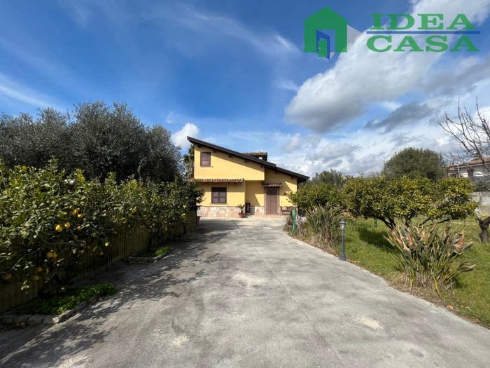 Casa trilocale in vendita in Via Giovanni Verga, Bellona