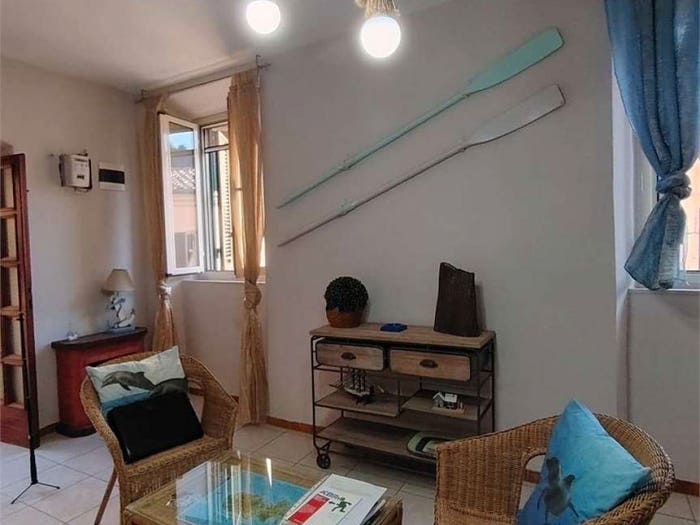 Appartamento quadrilocale in vendita in Via Aspasia Pazzaglia, Rio Nell'Elba, Rio