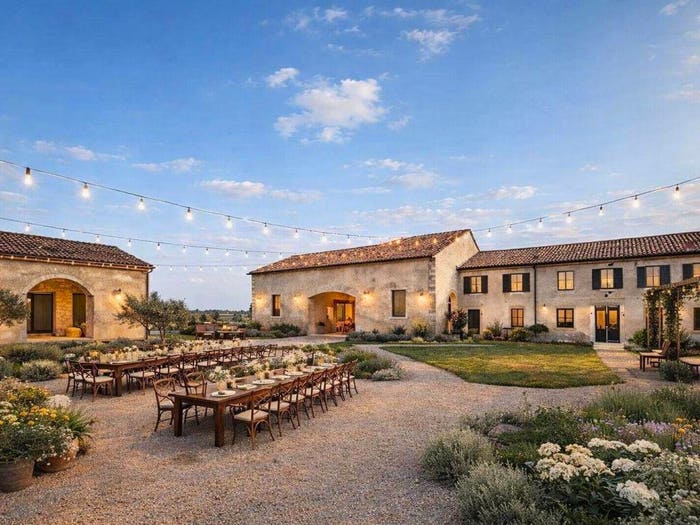 Casa con 6 locali in vendita in Roncoferraro