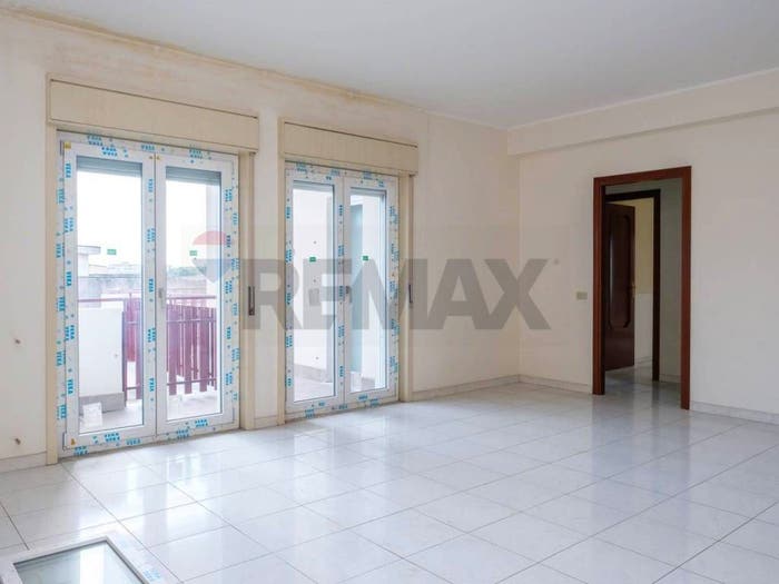 Appartamento con 6 locali in vendita in Via delle Medaglie d'oro, Ferrarotto Acquedotto Greco, Catania