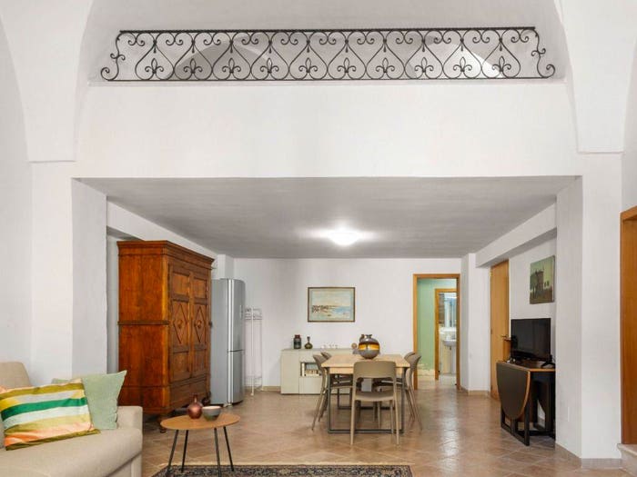 Appartamento con 5 locali in vendita in Via Antonio Costa, Centro, Galatone
