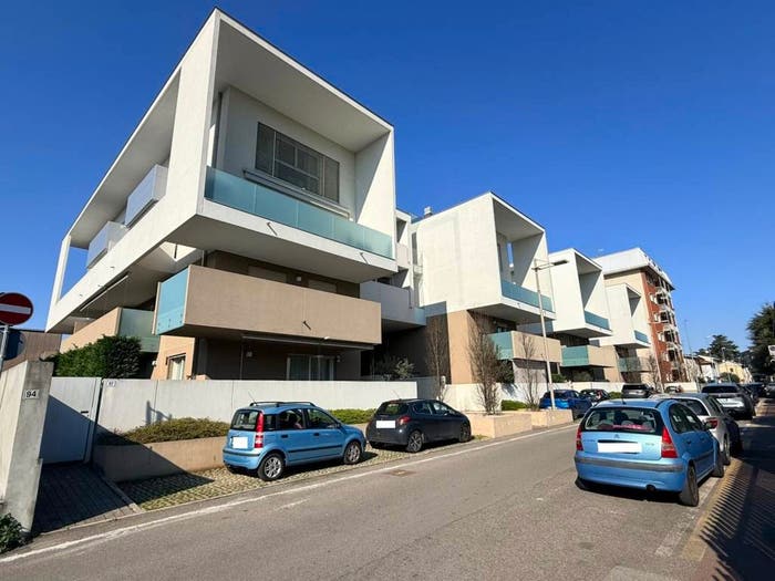 Appartamento quadrilocale in vendita in Via Piave, Barlassina