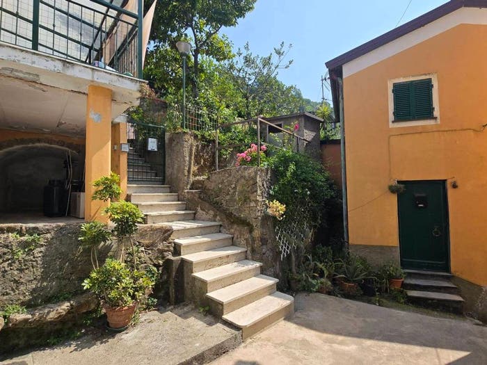 Casa con 6 locali in vendita in Via Casali Sopra Statale, Casali, Castiglione Chiavarese