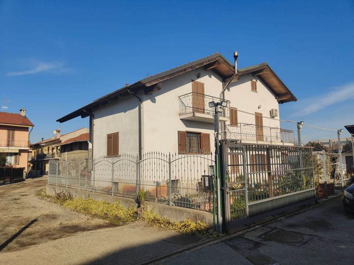 Casa con 6 locali in vendita in Viale Europa, Tagliaferro Tetti Piatti, Moncalieri