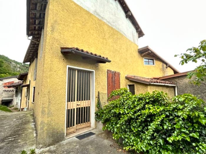 Casa trilocale in vendita in Via Moglia, Teglie, Vobarno