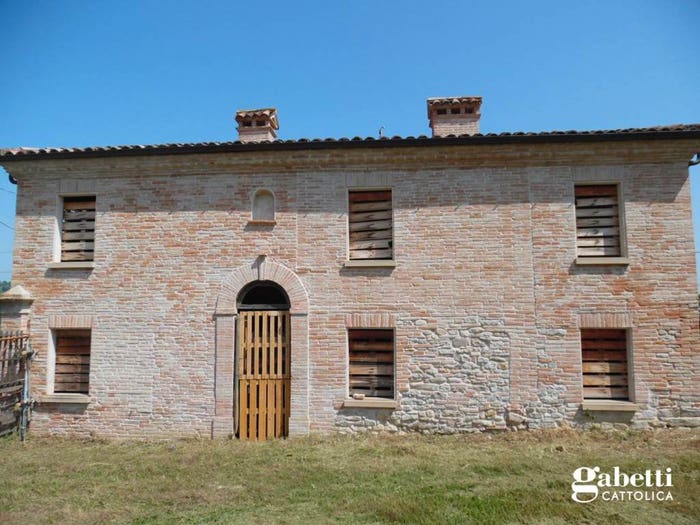 Casa con 6 locali in vendita in Morciano di Romagna