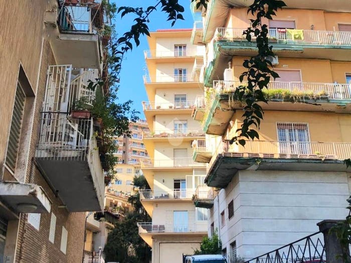 Appartamento con 5 locali in vendita in Via Girolamo Santacroce, Piazza Canneto Salvator Rosa, Napoli