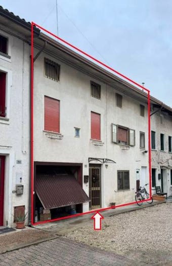 Appartamento quadrilocale in vendita in Via Olmo, Carrè