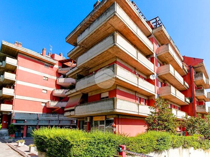 Appartamento quadrilocale in vendita in Viale Giovanni Bovio, Centro, Teramo