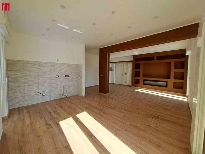Appartamento trilocale in vendita in Via Colombano, Bavari, Genova