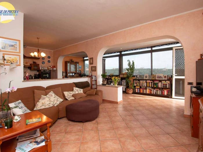 Appartamento con 5 locali in vendita in via Marici, Centro, Boissano