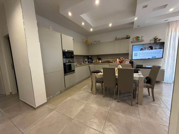 Casa trilocale in vendita in Via Napoli, Centro, Cisterna di Latina
