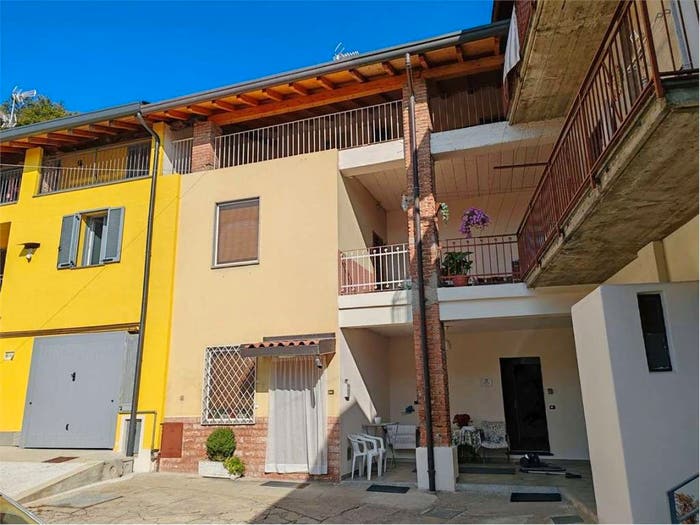 Appartamento trilocale in vendita in Beregazzo con Figliaro