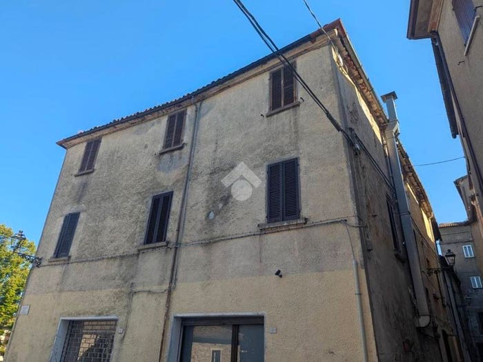 Appartamento con 6 locali in vendita in Via Dante Alighieri, Montegrimano, Monte Grimano Terme