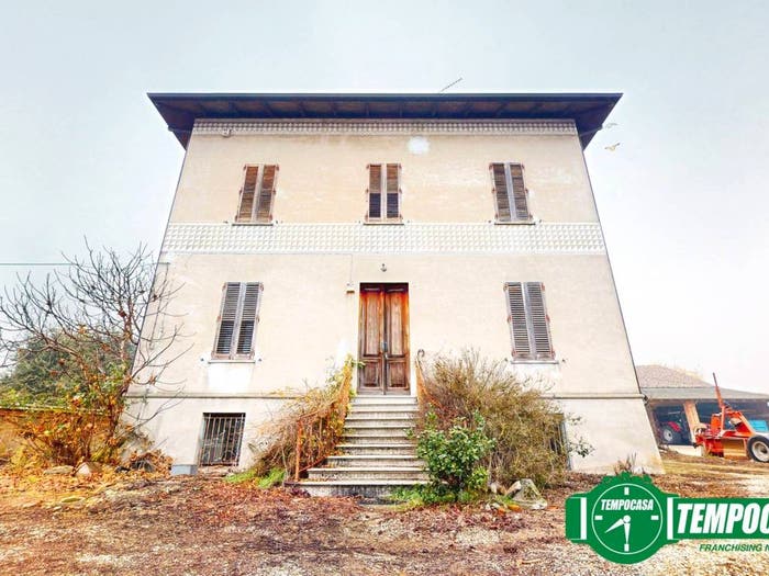 Casa con 6 locali in vendita in Via Po, Centro, Frascarolo