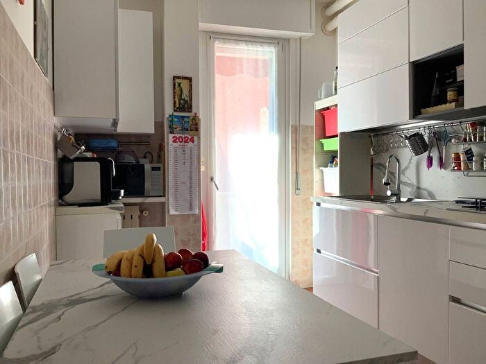Appartamento trilocale in vendita in Via Monsignor Giuseppe Molti, Centro, Sant'Angelo Lodigiano