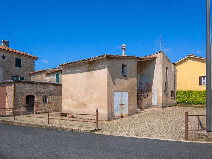 Casa con 6 locali in vendita in Centro, Avigliano Umbro