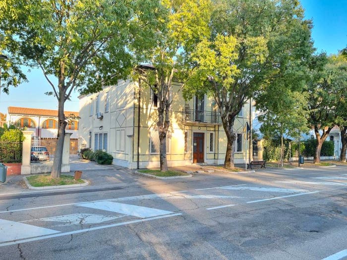 Appartamento bilocale in vendita in Via degli Alpini, Centro, Legnago