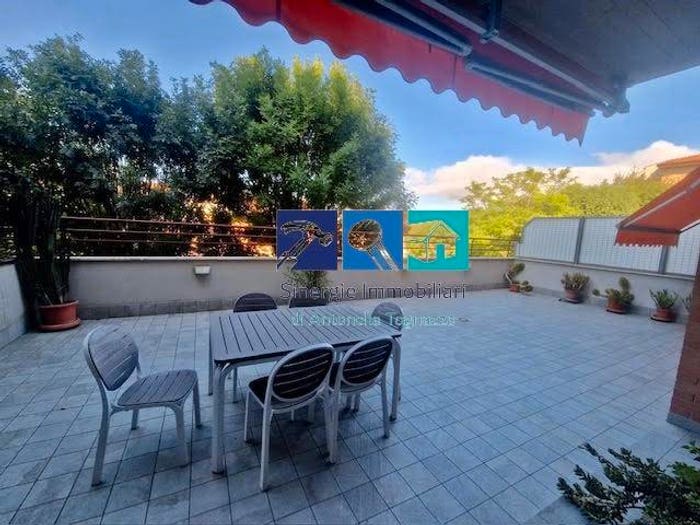 Appartamento con 5 locali in vendita in Via Amato Tiraboschi, Q, Ancona