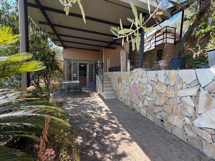Casa con 6 locali in vendita in Contrada Franchina, Terme, Terme Vigliatore