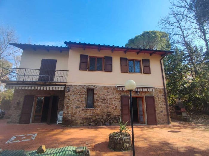 Casa con 6 locali in vendita in Via di Mezzano, Greve in Chianti