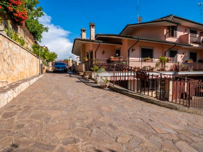 Casa con 5 locali in vendita in Via Lorenzo Perosi, Centro, Mentana
