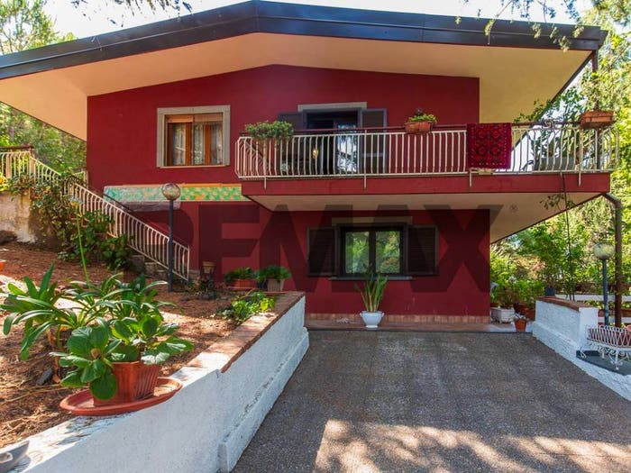 Casa con 6 locali in vendita in Via San Nicola, Nicolosi
