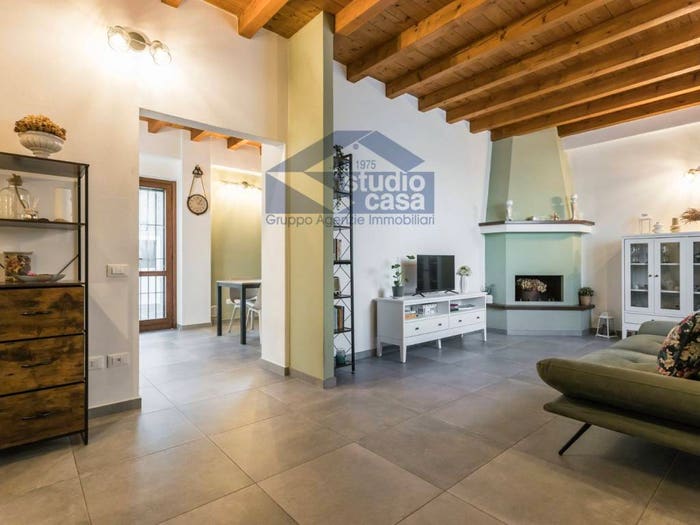 Casa trilocale in vendita in Comun Nuovo