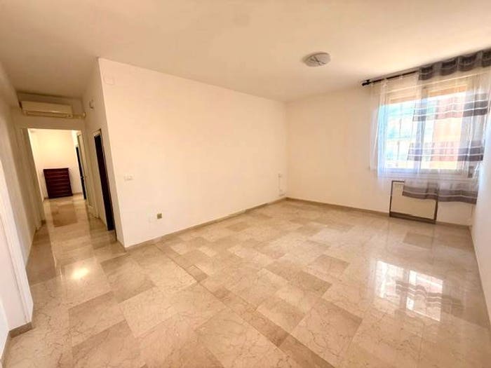 Appartamento quadrilocale in vendita in Via Vincenzo Casciarolo, San Donato, Bologna