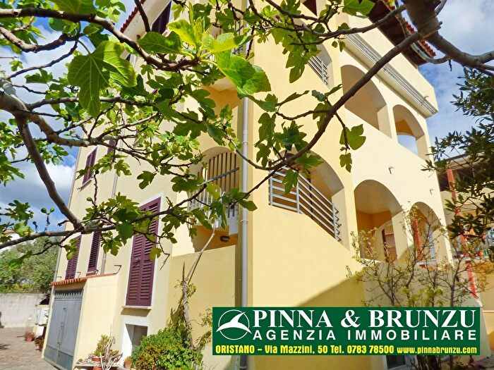 Casa con 5 locali in vendita in Siniscola