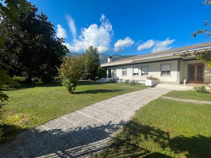 Casa con 6 locali in vendita in Centro, Budoia