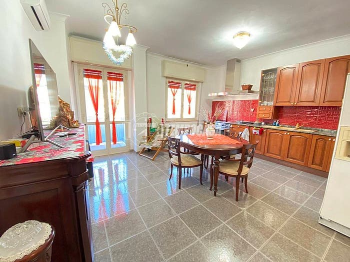 Appartamento trilocale in vendita in Via Pisciarelli, Bagnoli, Napoli