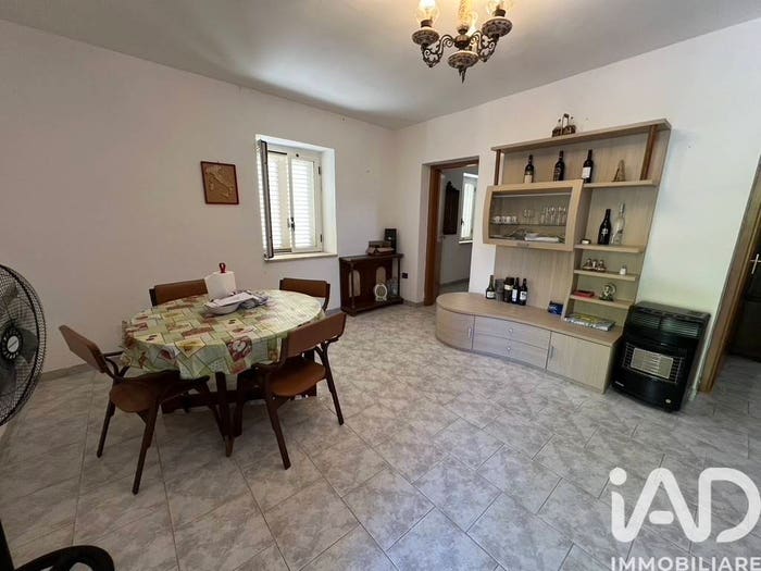 Casa con 5 locali in vendita in Via Bellavista SNC, Simeri, Simeri Crichi
