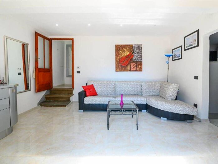 Casa quadrilocale in vendita in Cantagrillo Casalguidi, Serravalle Pistoiese
