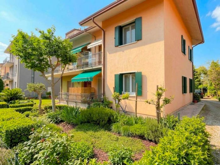 Appartamento trilocale in vendita in Via Cimarosa, Centro, Lignano Sabbiadoro
