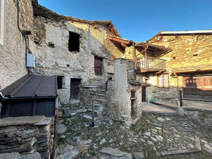 Case in Vendita e in Affitto - 2