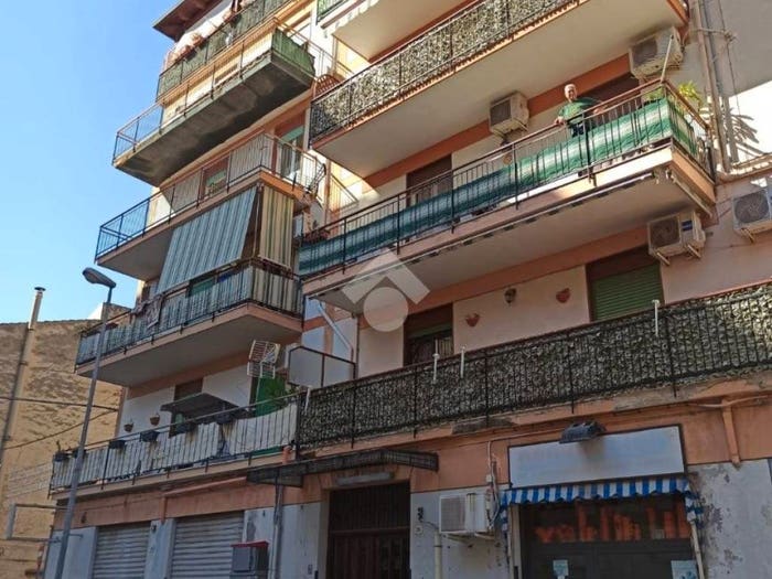 Appartamento con 5 locali in vendita in Via Aloisio Juvara, Montepellegrino, Palermo