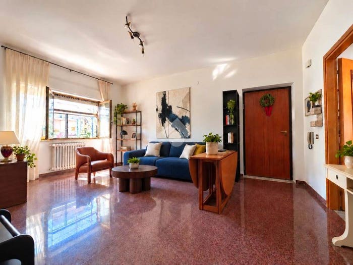 Appartamento quadrilocale in vendita in Via Libero Grassi, Panebianco Tribunale, Cosenza