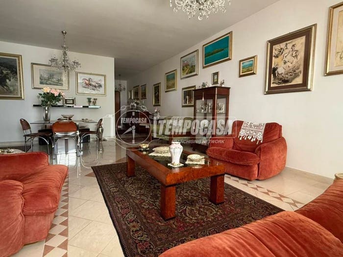 Appartamento quadrilocale in vendita in Via Antonio Segni, Centro, Oristano