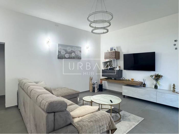 Casa con 6 locali in vendita in Viale Bidente, Ronco, Forlì