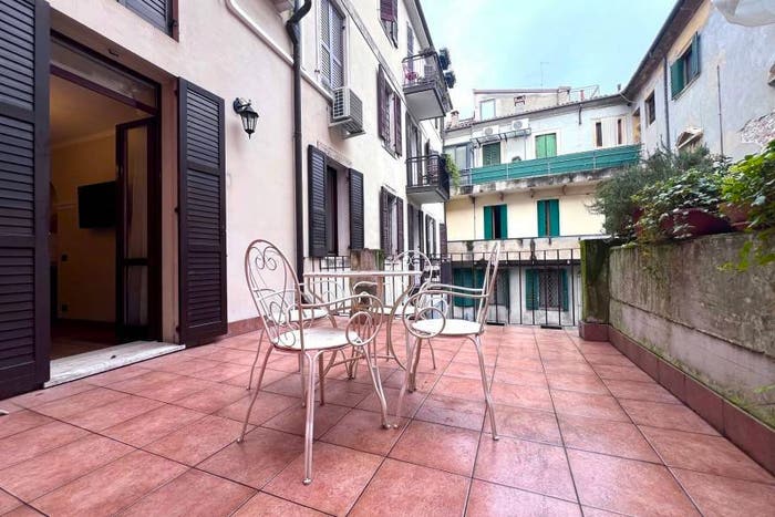 Appartamento trilocale in affitto in Via Sant'Egidio, Centro Storico, Verona