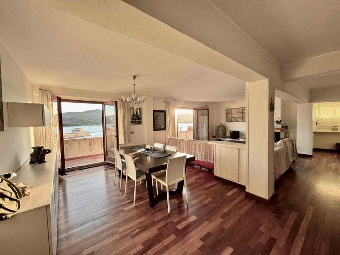 Appartamento con 5 locali in vendita in Centro, Portoferraio