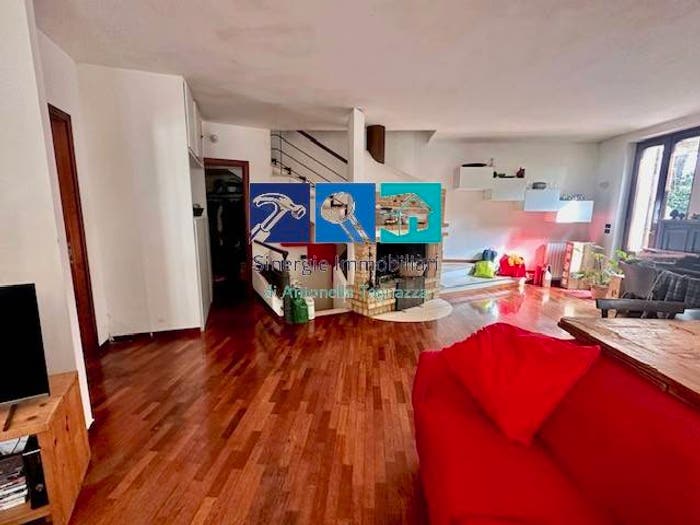 Casa quadrilocale in vendita in Varano, Ancona