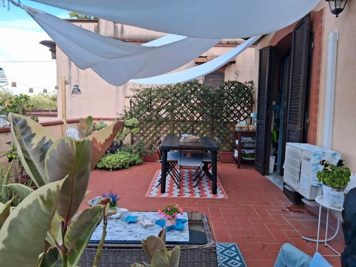Casa trilocale in vendita in Centro, Ameglia